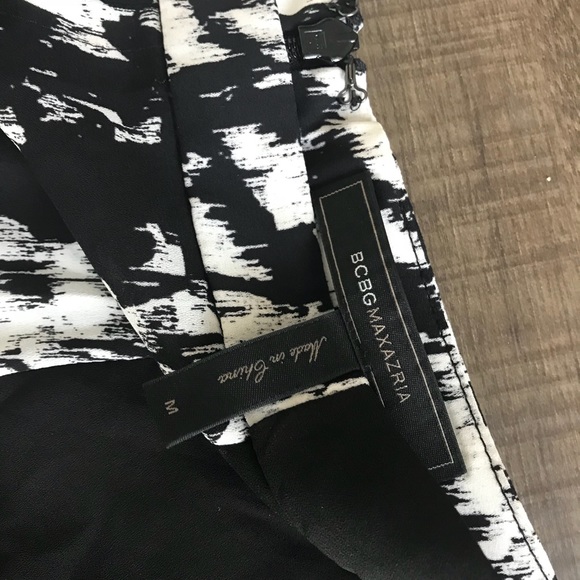 BCBGMAXAZARIA skirt with under mini. Worn once!!! - Picture 3 of 3
